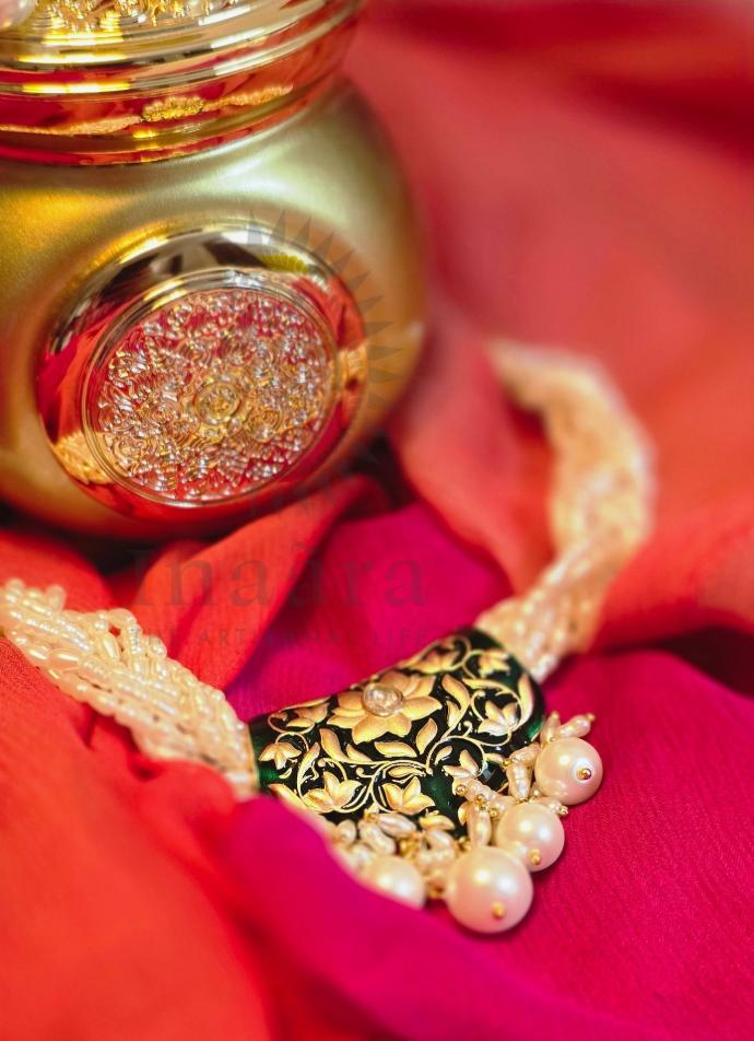 طقم عقد ألكا قصير – أخضر داكن