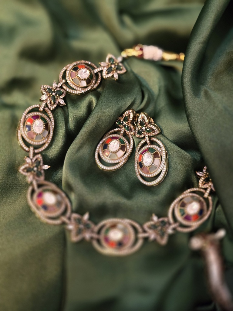The Aurora Necklace - Navratna