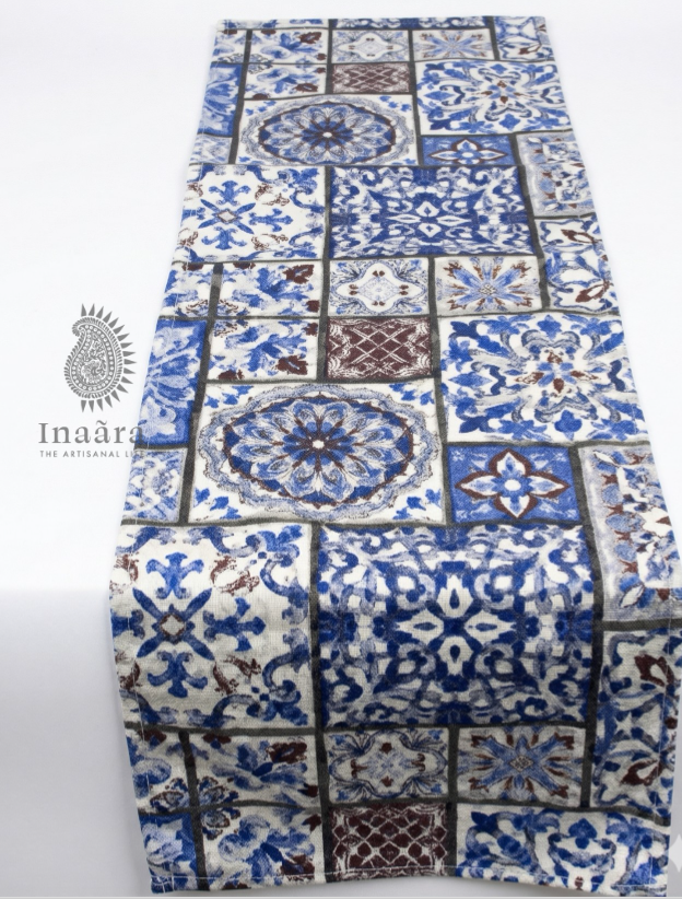 مفرش طاولة (150×30 سم)