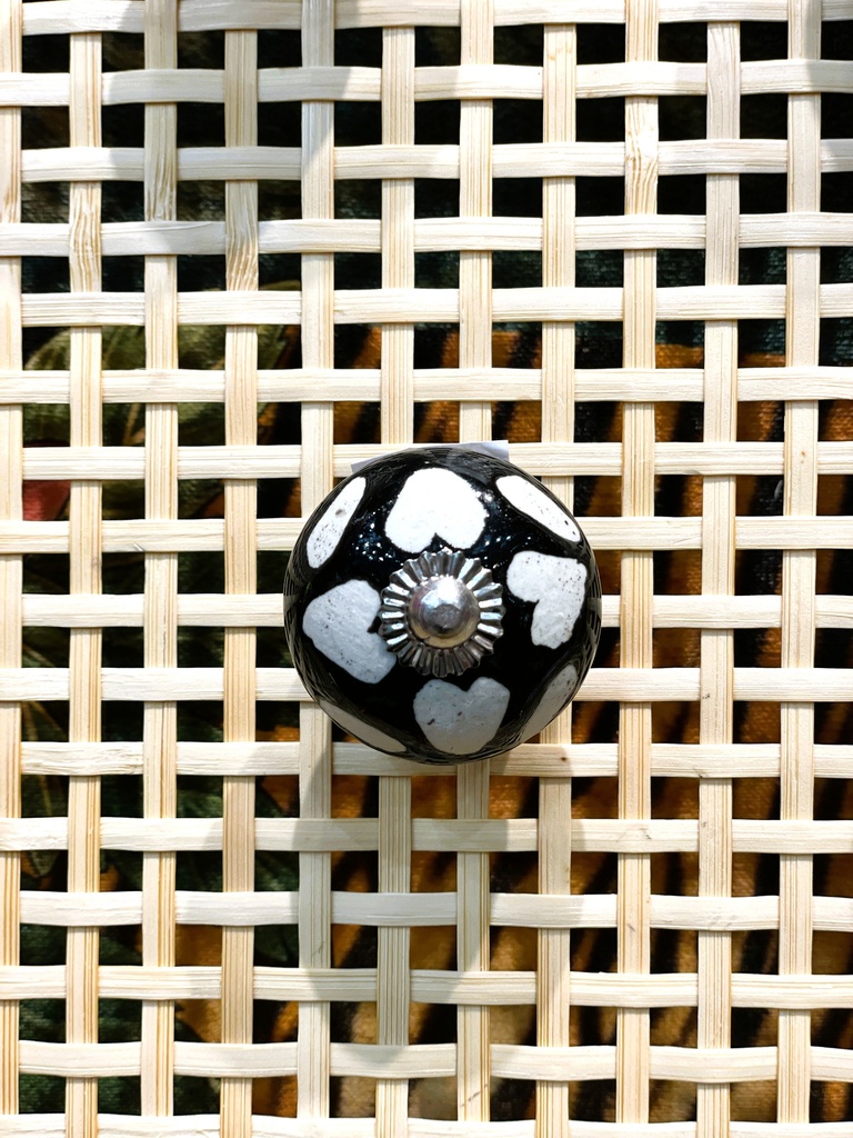 Ceramic Doorknob w/Heart Shaped