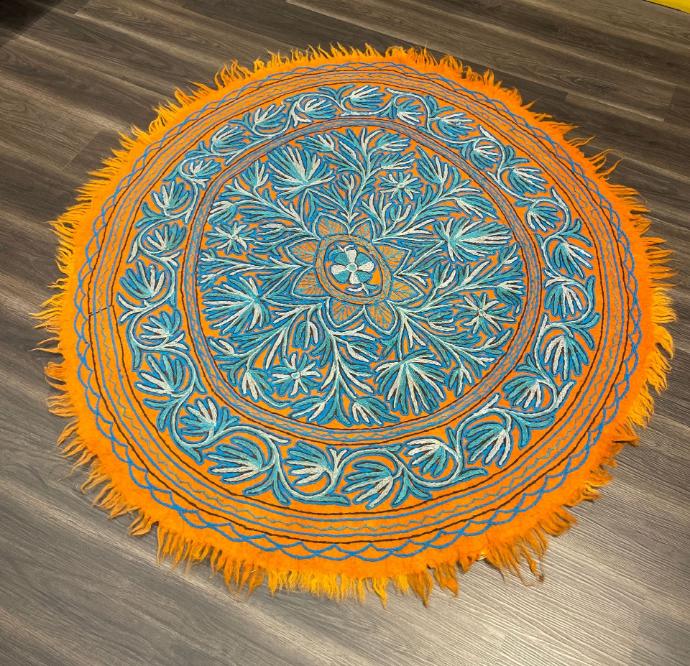 Namada Crewl Embroidery Rug Round/Orange