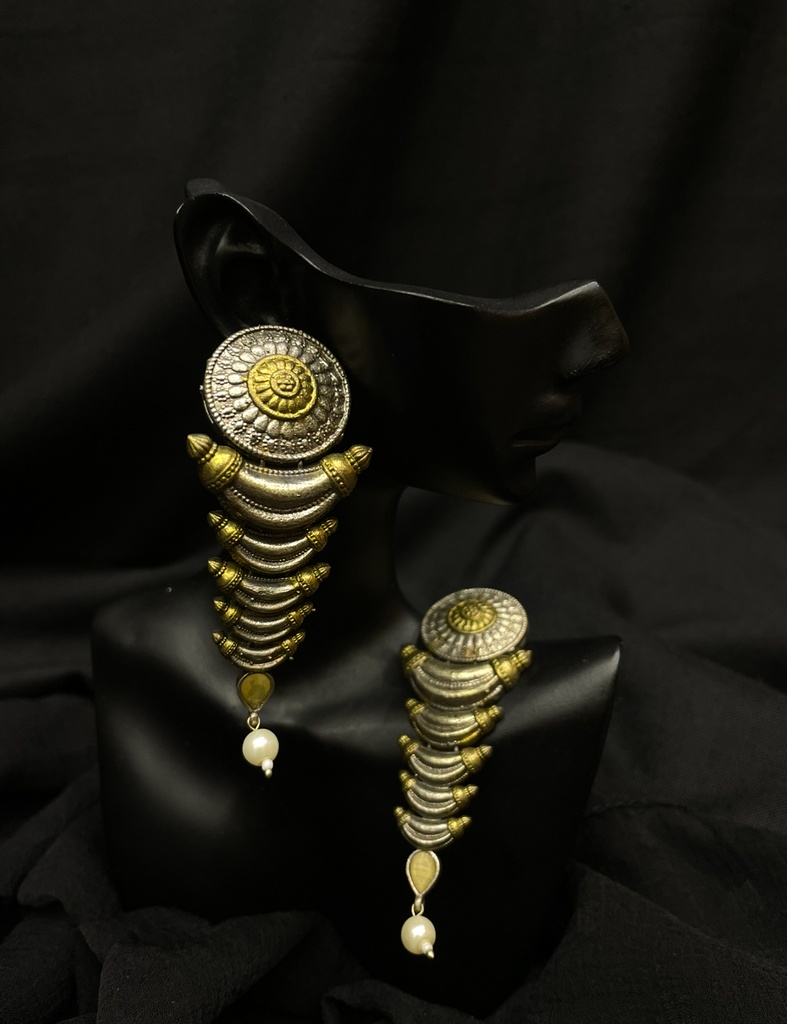 Chandni Dangling Earrings with pearl