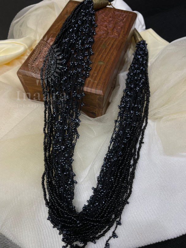 Embossed Mughal Design Necklace (copy)