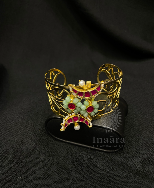 Gold Toned Kundan Kada