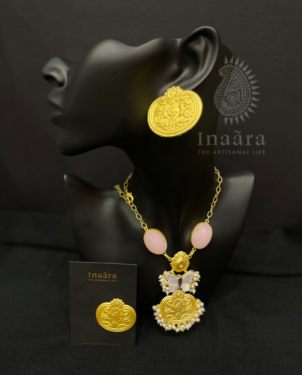 Handcrafted Pearl Butterfly Necklace Set