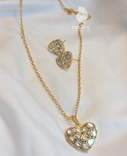 Heart-Shaped Pendant Necklace Set