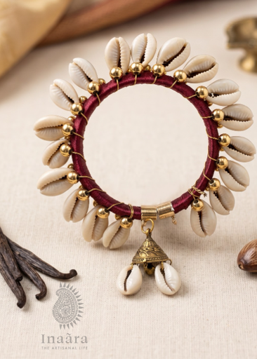 Cowri Shell Bracelet - Maroon