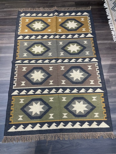 Tribal Pattern Rug(6x4ft)