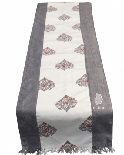 Table runner (175x30cm)