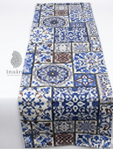 Table runner (150x30cm)