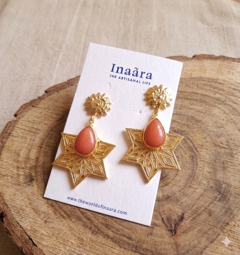 Gold-Toned Carnelian Earrings