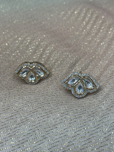 Milky White Kundan Floral Stud Earrings (copy)