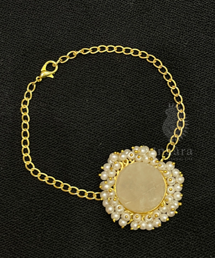 White Marble Studded Pearl Bracelet