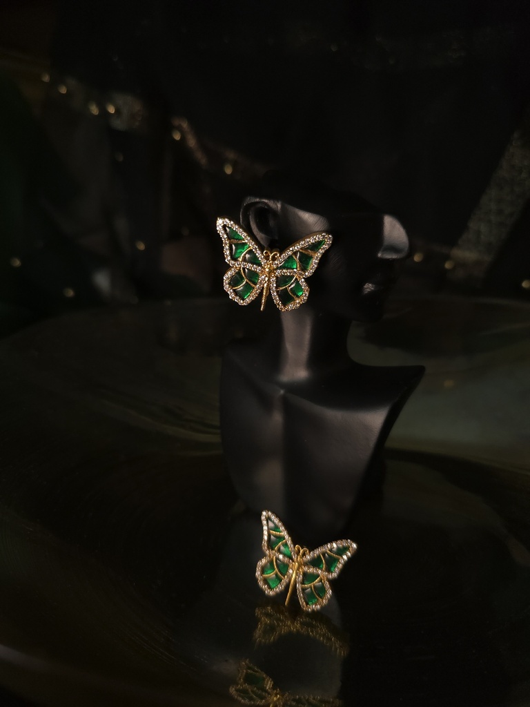 Titli Studs - Forest Green