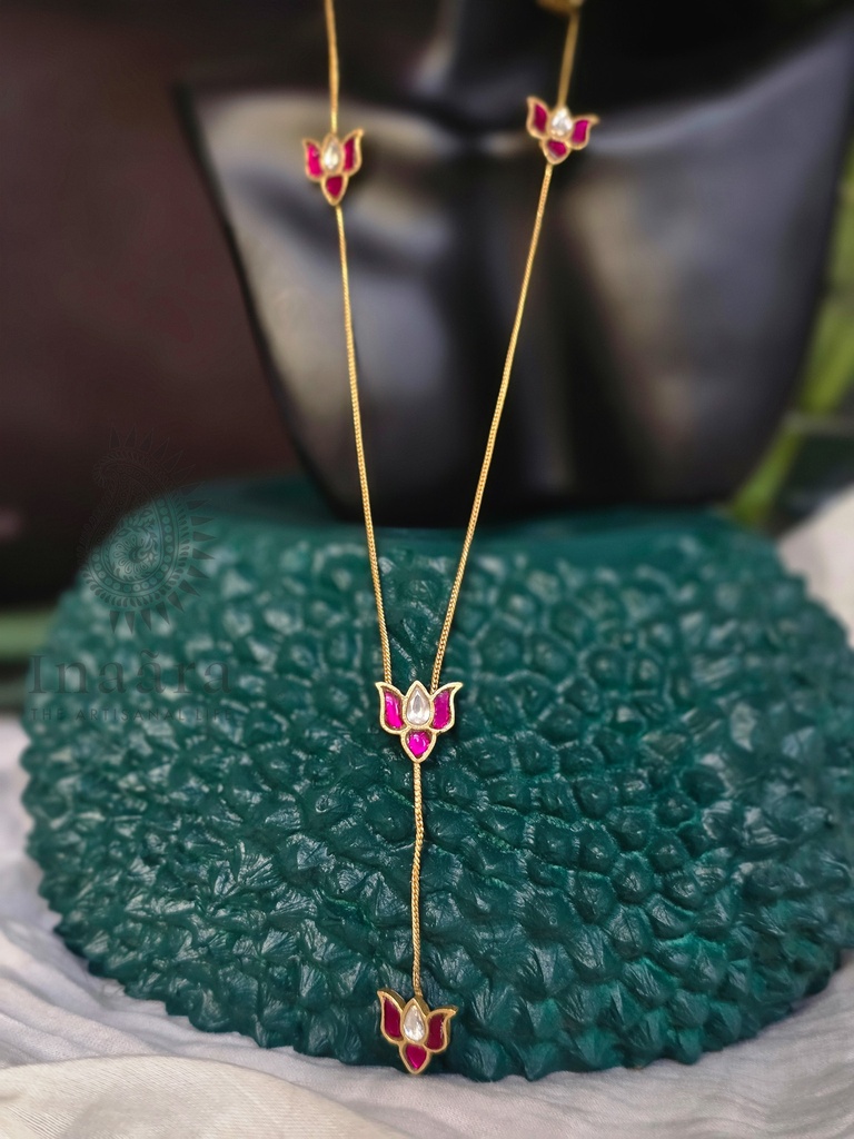 Liànhuā necklace & studs- pink