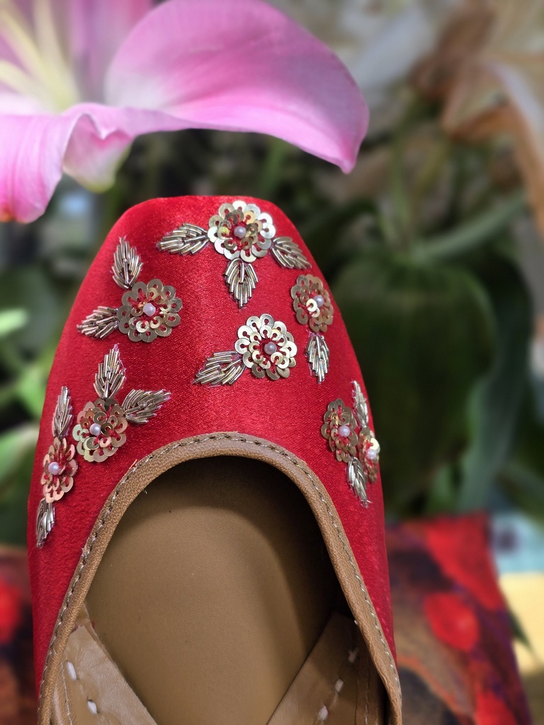 Rania Party Juttis