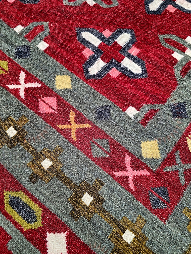 Zaytun Al Adham Handwoven Dhurrie