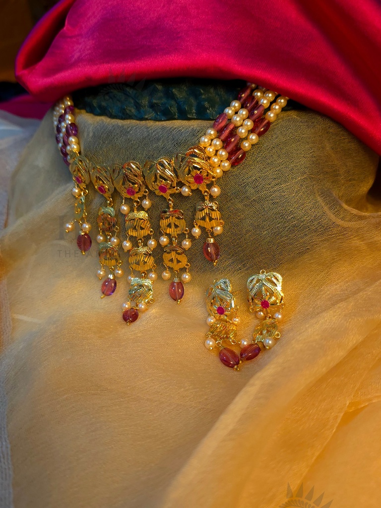 Numa Jadau Necklace Set