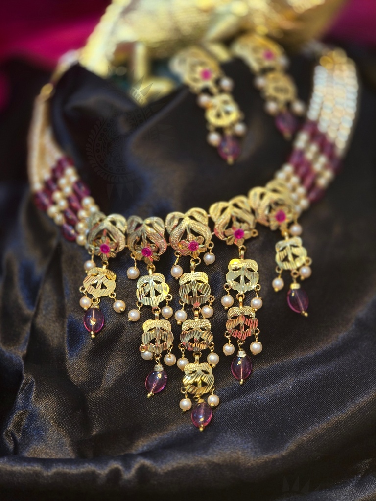 Numa Jadau Necklace Set