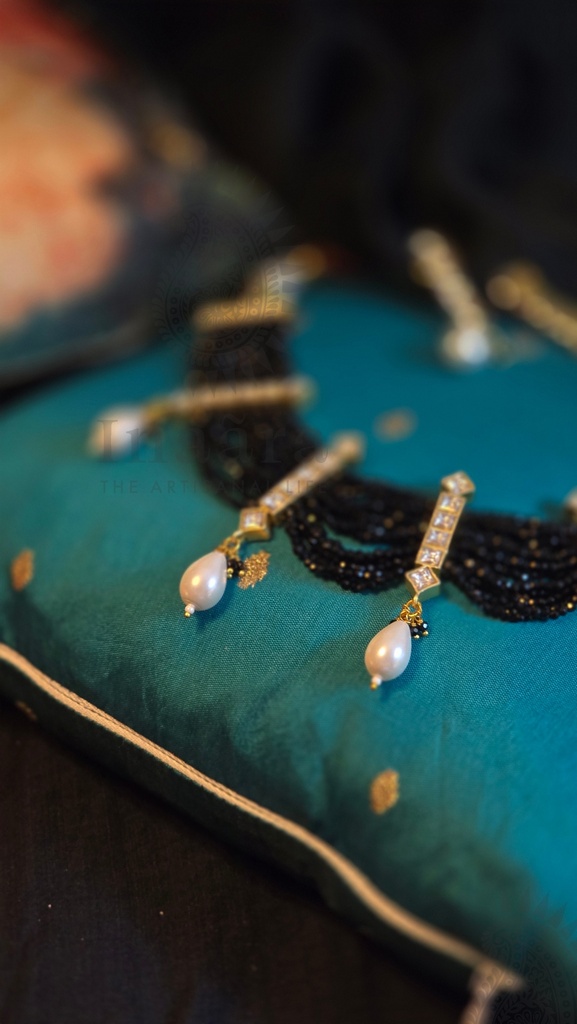Koyel Necklace Set