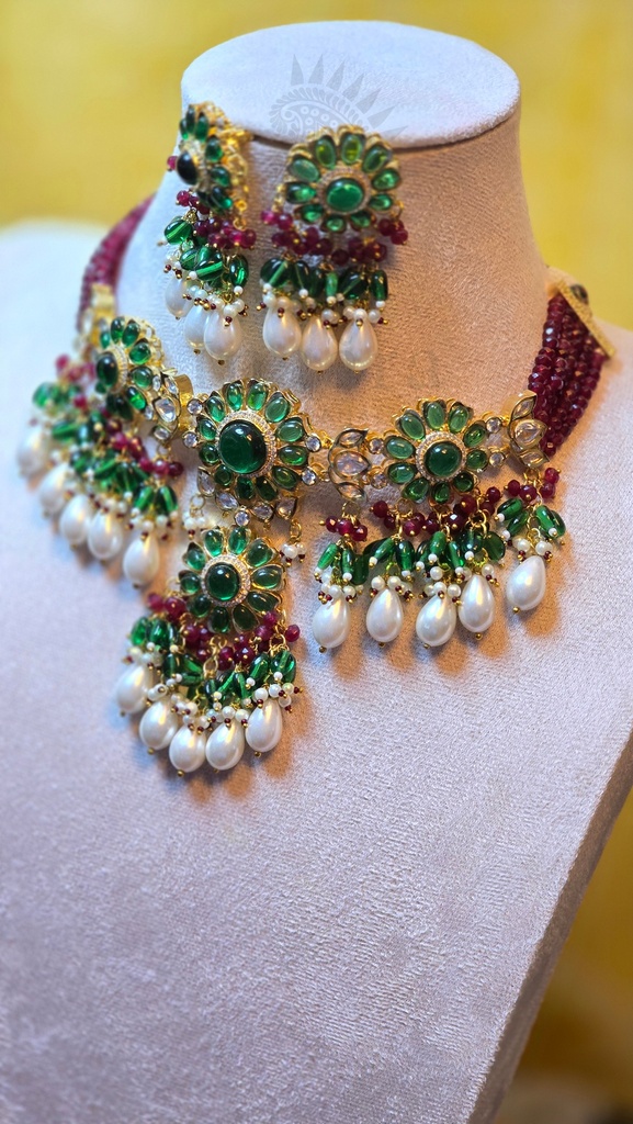 Najla Choker Set