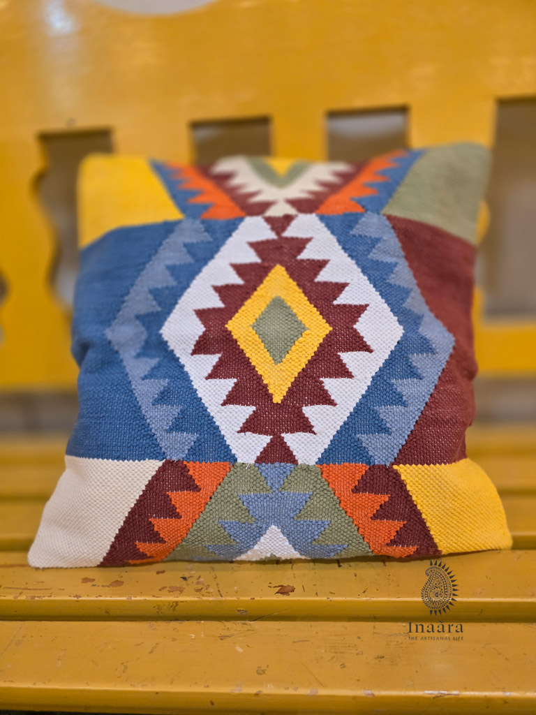 Hand woven cushion cover (Single piece)