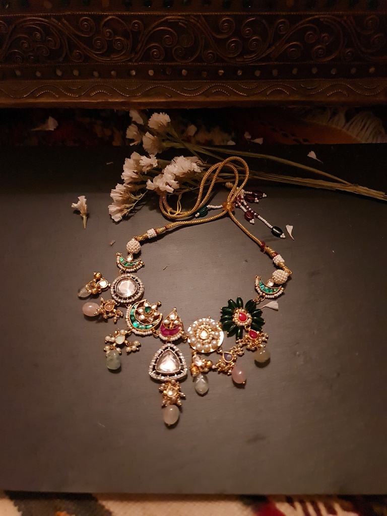 Pachi Kundan