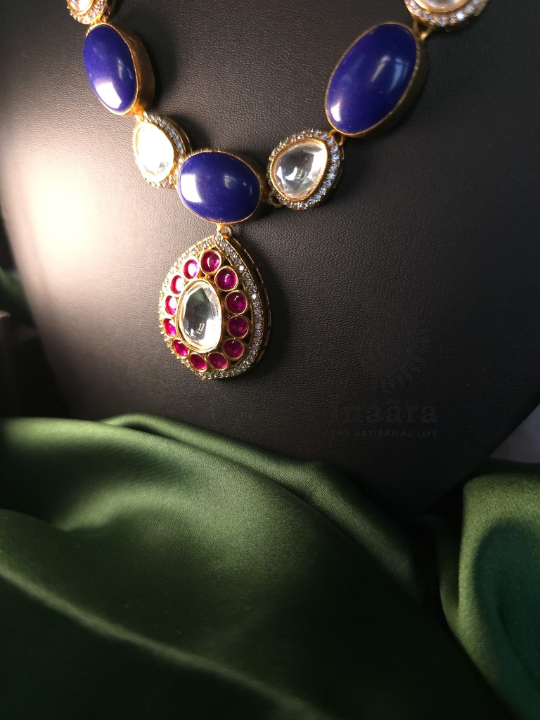 Nourah Lapis Set