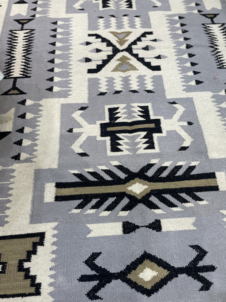 Handwoven Dhurrie (8x5ft)