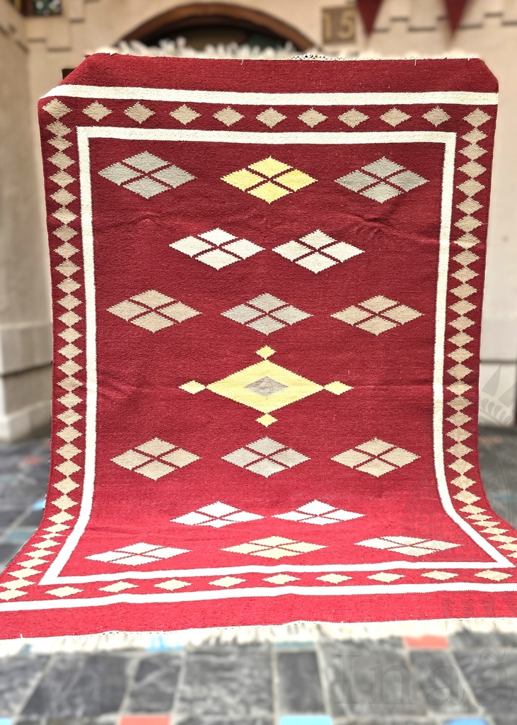 Geometric pattern Hand knotted rug(6x4 feet)
