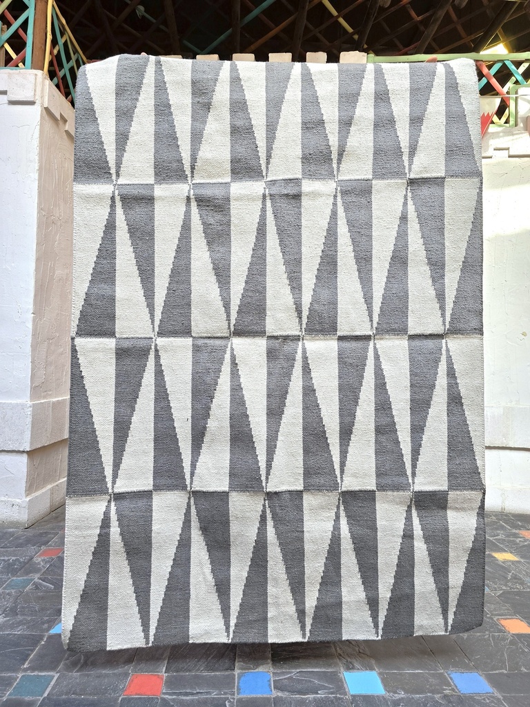 Shutal Handwoven Dhurrie(6x4ft)