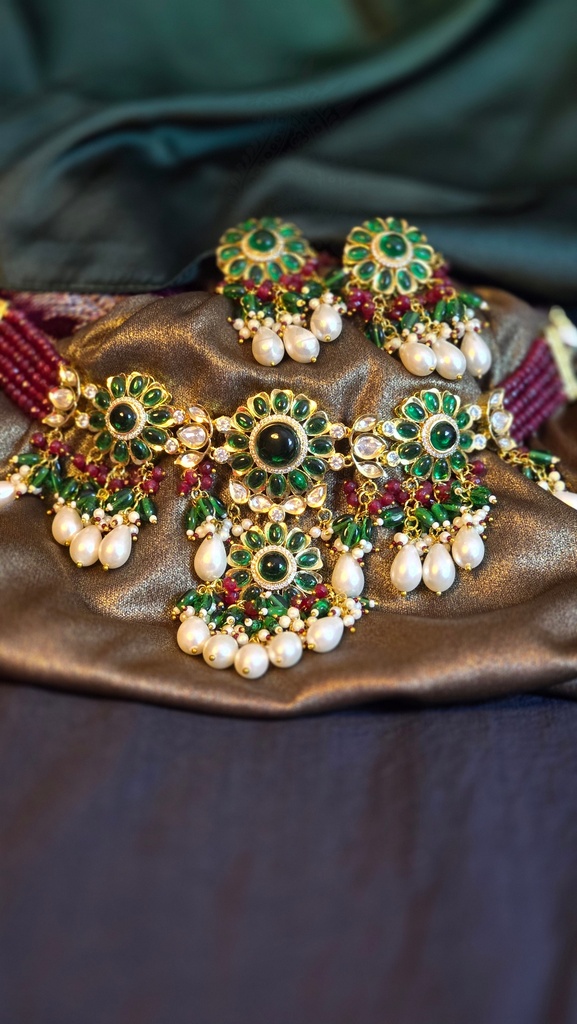 Madhuri Choker Set (copy)