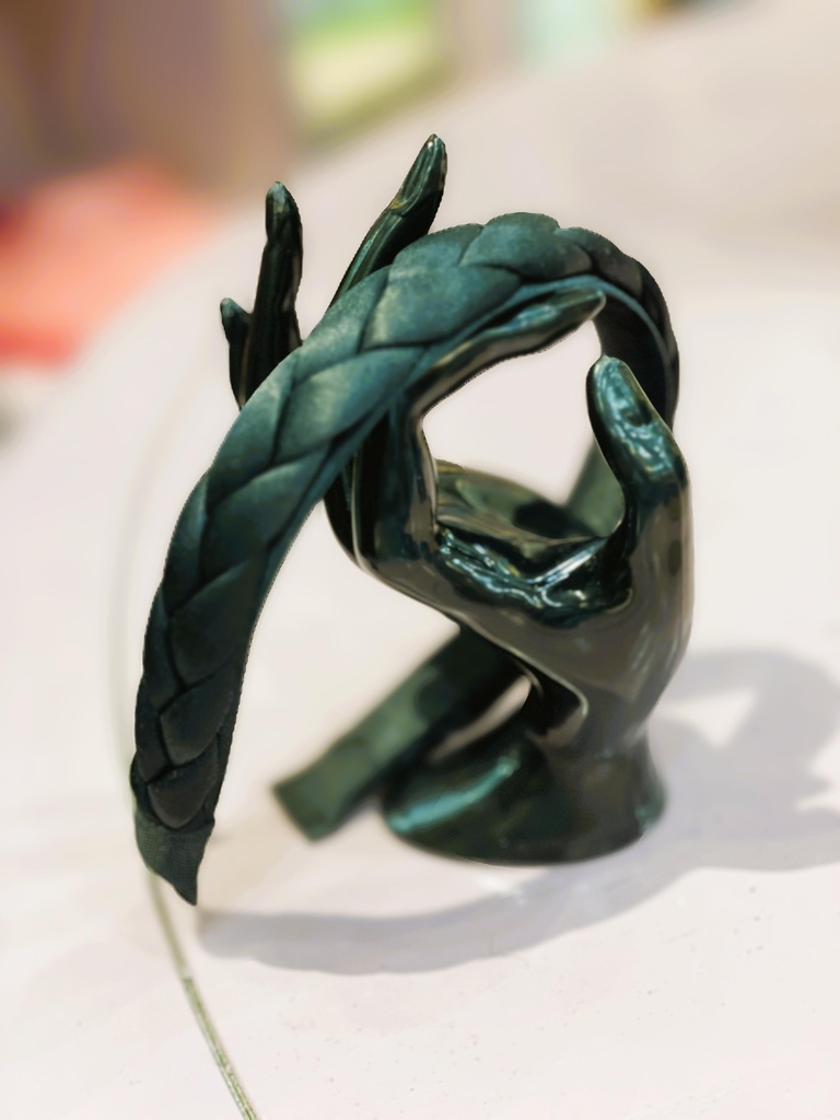 Handmade braided hairband-black