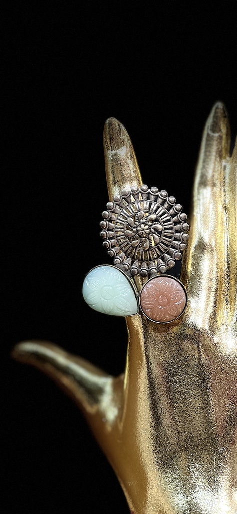 Silver Oxidized Kundan Ring