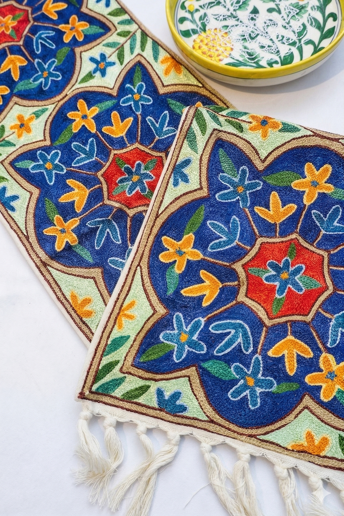 مفرش طاولة كشميري مطرز (28×152 سم)