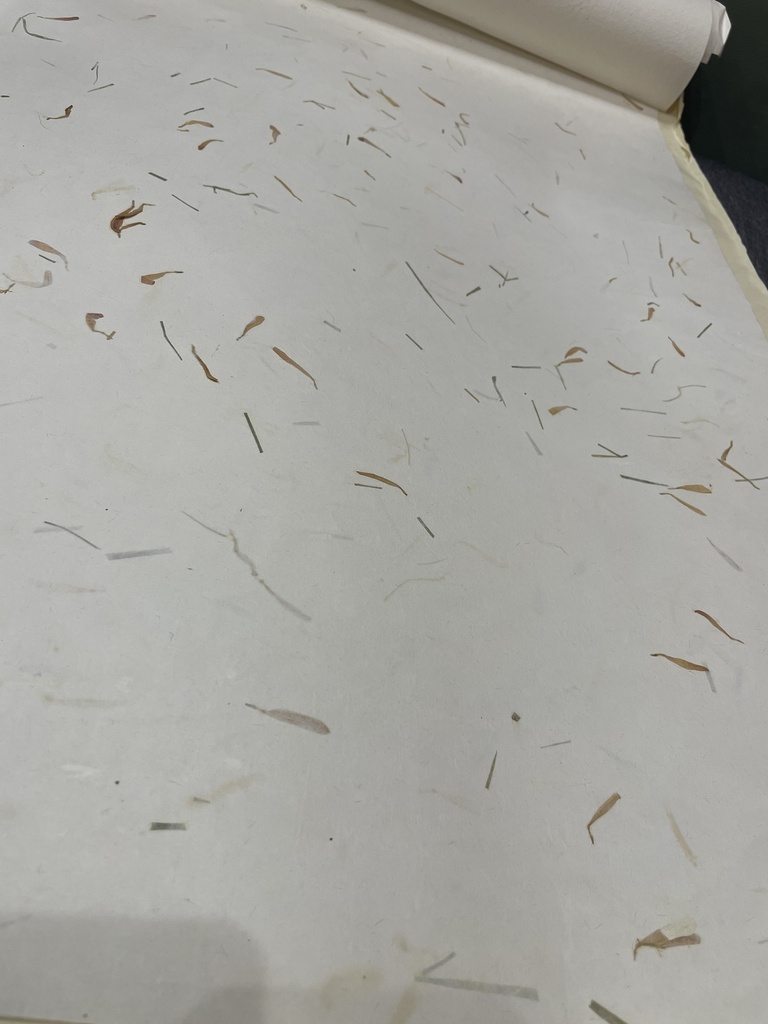 Gift Wrap w/ Natural Petals 76x56cm/roll)