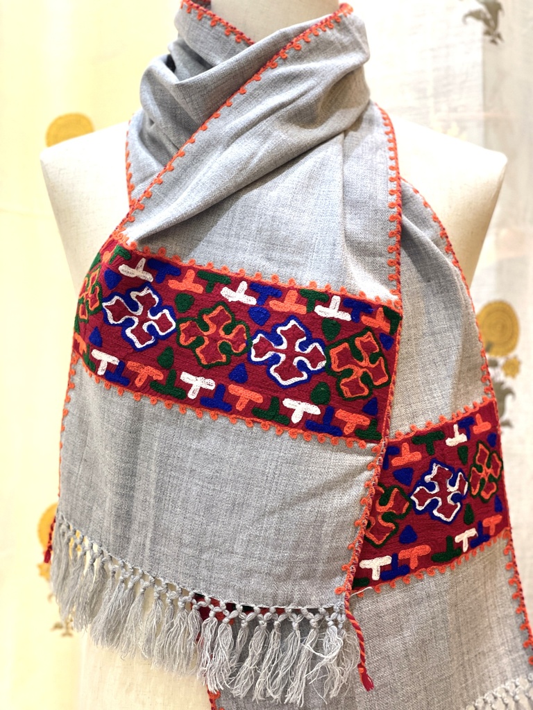 Stole/Scarf/Muffler-Himalayan Sheep Wool