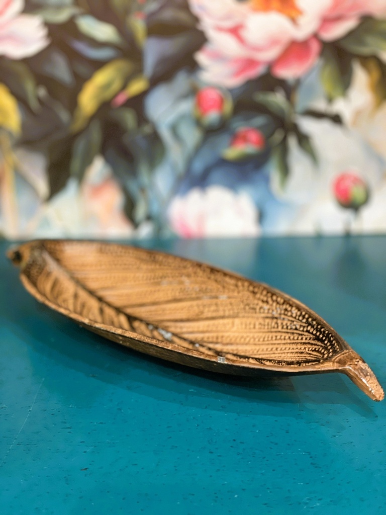 مبخرة على شكل ورقة – بني