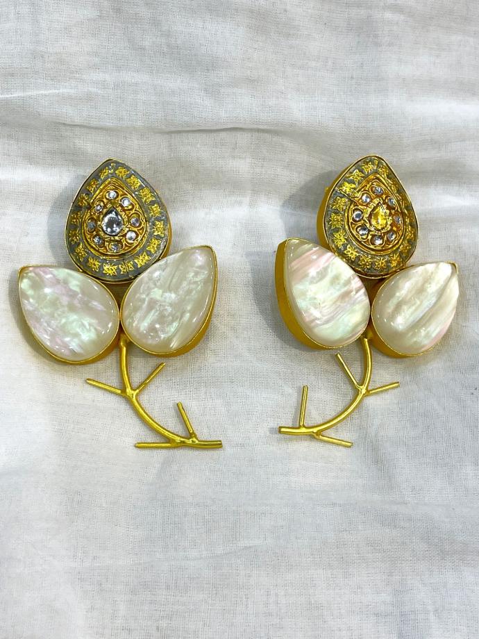 White Quartz Stone Leaf Shaped Earrings