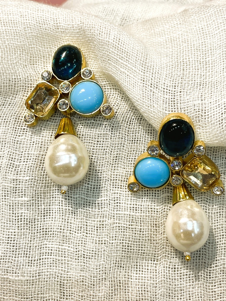 Akoya Pearl,Blue&Dark Cabochons Earrings