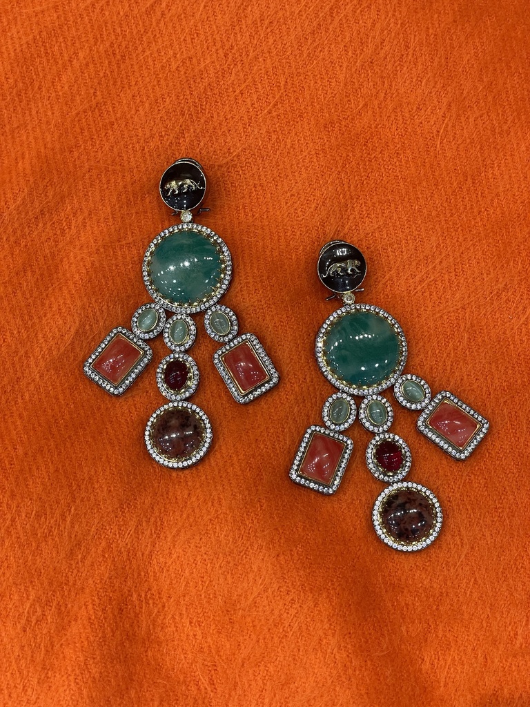 Oxidised Kudan Earrings w/ Green Beads & Pearls (copy)