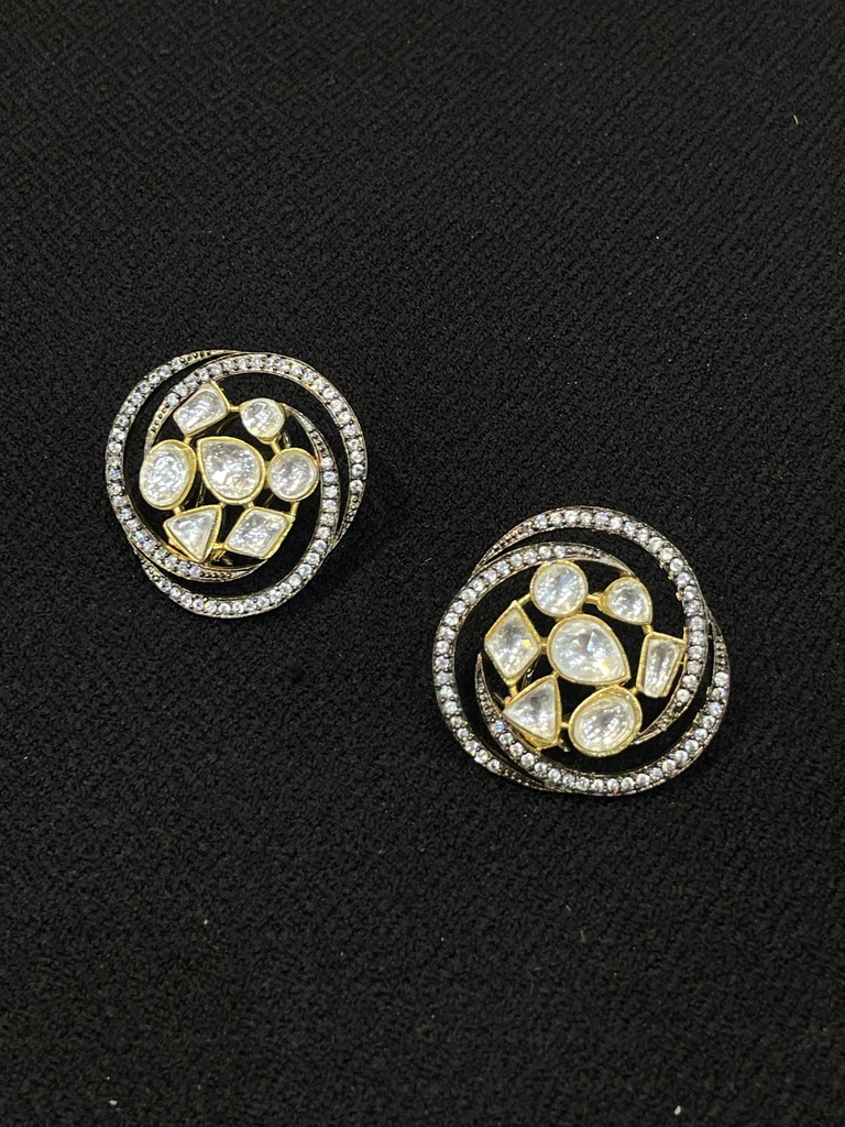 Milky White Kundan Floral Stud Earrings (copy)