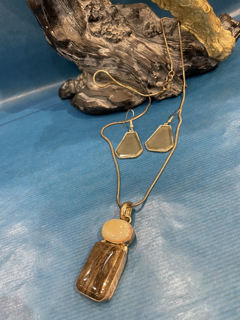 Silver-Toned Geometric Necklace Set