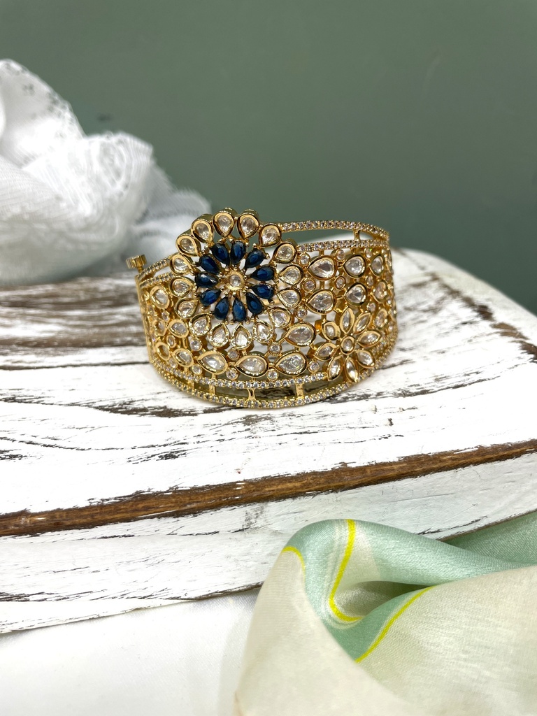 Handmade Wrist Cuff w/Monalisa Stones (copy)