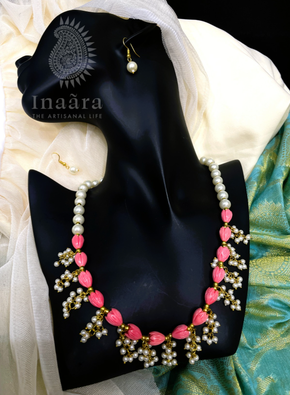 Peach Tulip Pearl Beaded Necklace Set