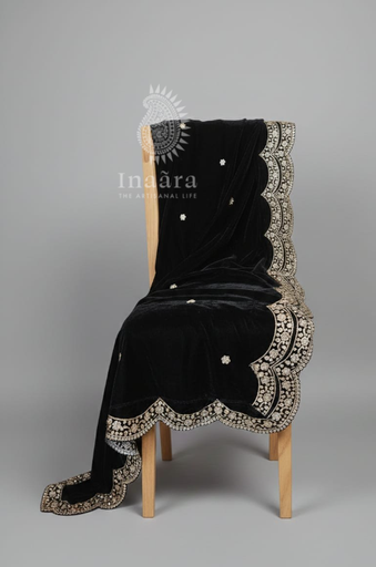 Embroidered Velvet Dupatta-Maroon (copy)