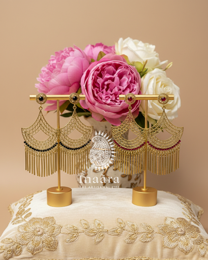 Long Chandelier w/Fringe Design Earrings