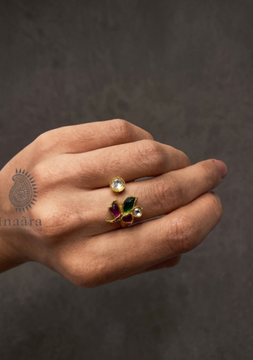 Gold-Toned Flower Ring - Green