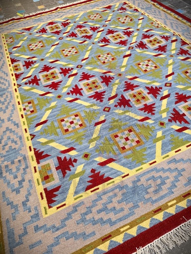 [inaara_sp00487] Pattiyan Handwoven Dhurrie