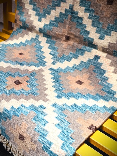 [inaara_sp00433] Nayan Handwoven Dhurrie - Blue